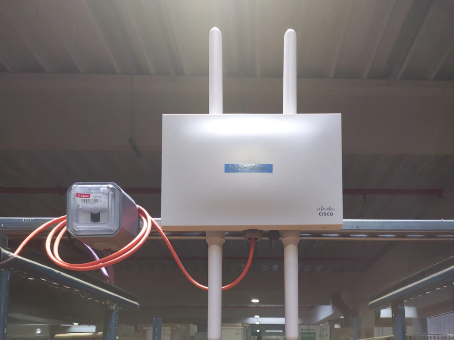 Salle serveur avec équipements réseau actifs